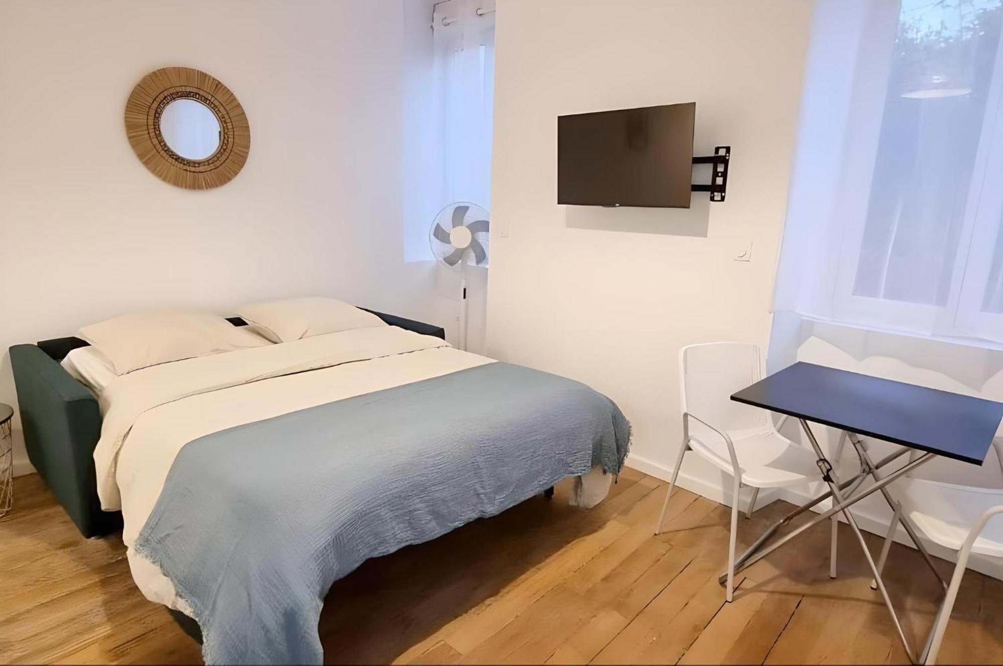 Large Studio Lumineux Et Neuf, Parking Gratuit Châteauroux Exteriör bild